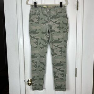 Old Navy Camo Print Rockstar Mid-Rise Skinny Ankle Jeans